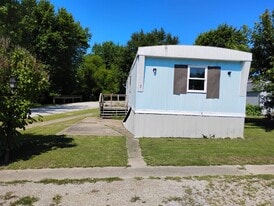 710 Mill St in Georgetown, IL - Building Photo