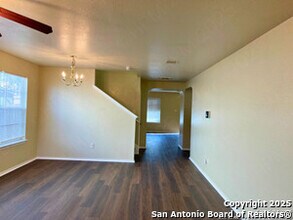 5006 Meridian Farm in San Antonio, TX - Building Photo - Building Photo