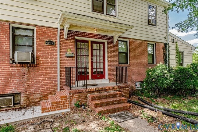property at 1022 W 48th St
