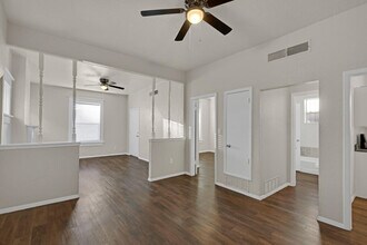 408 Nino Aguilera St in El Paso, TX - Building Photo - Building Photo