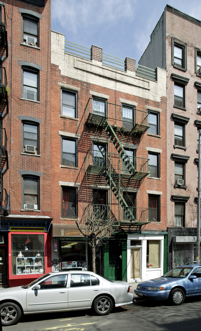 439 E 9th St in New York, NY - Building Photo - Building Photo