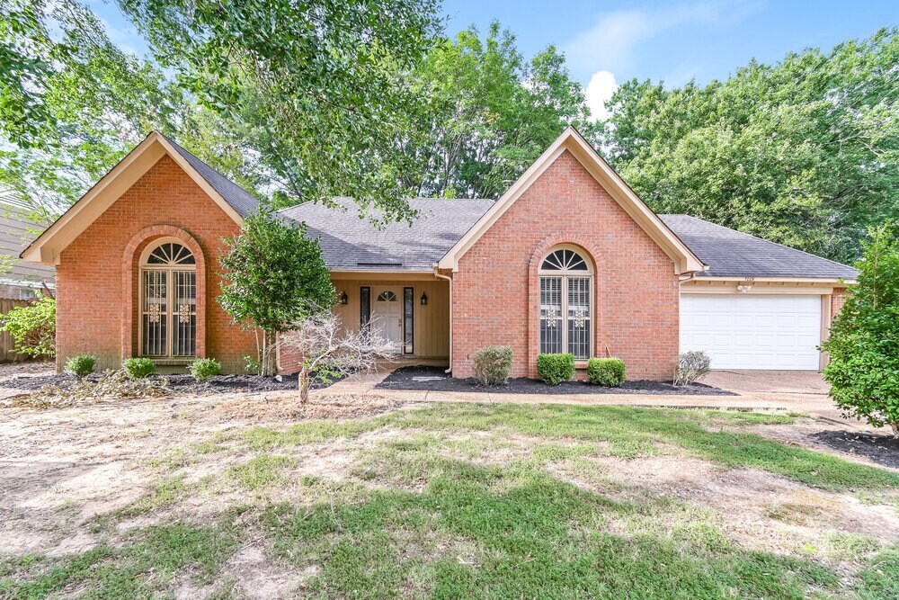 7009 Hearthside Cove in Memphis, TN - Building Photo