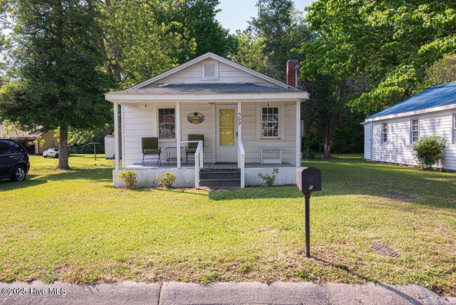 property at 509 S Shore Dr