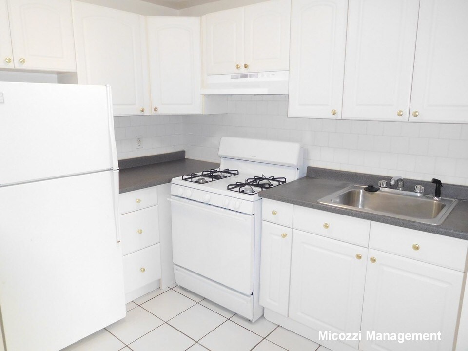 39 Shepard St-Unit -1-11-MM in Boston, MA - Building Photo
