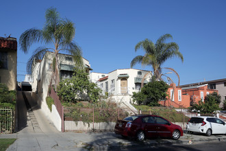 329 N Alexandria Ave in Los Angeles, CA - Building Photo - Primary Photo