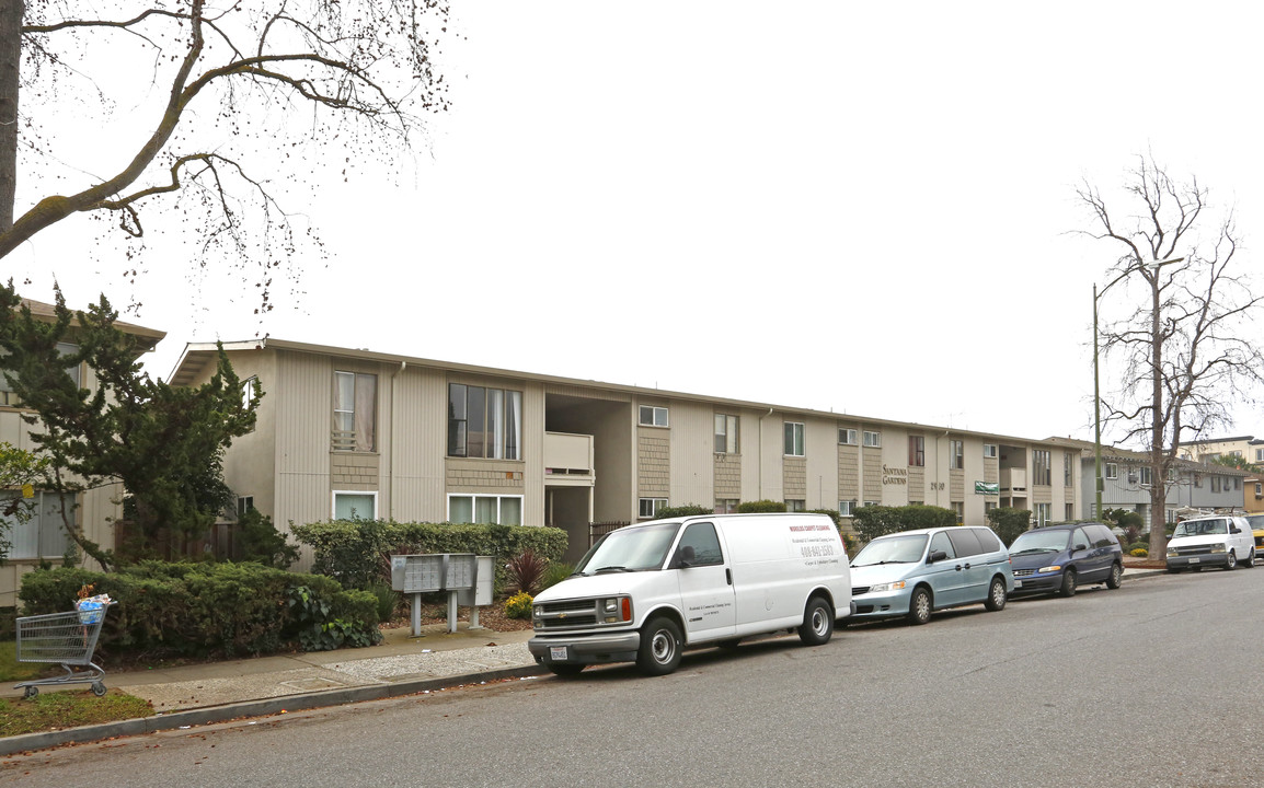 Santana Gardens in San Jose, CA - Building Photo