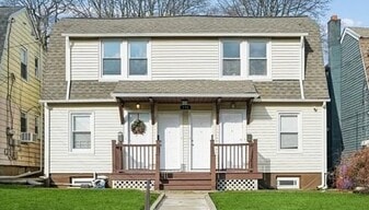 116 Maple Ave, Unit 3 in Montclair, NJ - Building Photo