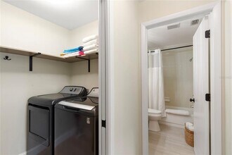 3887 Catalina Dr in Bradenton, FL - Building Photo - Building Photo