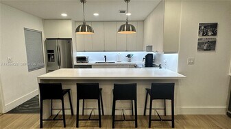 1451 N 12th Ct in Hollywood, FL - Building Photo