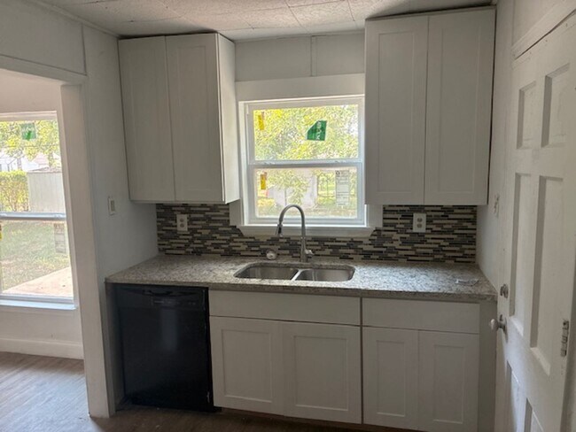 1107 Pecan Ave in Greenville, TX - Building Photo - Building Photo