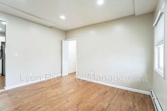 27 Slade St in Pawtucket, RI - Building Photo - Building Photo