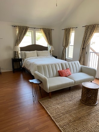 2212 Watts St, Unit Furnished Garage Apt