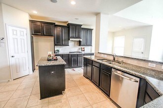 1200 Hwy 6 in Sugar Land, TX - Building Photo - Building Photo