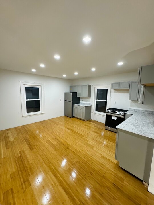 35 Pine St, Unit 1 in Binghamton, NY - Building Photo