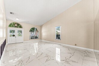 5872 NW 73rd Ct in Parkland, FL - Building Photo - Building Photo