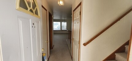1326 S Skyline Dr in Moses Lake, WA - Foto de edificio - Building Photo