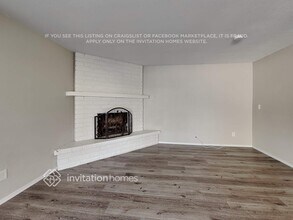 1624 W Behrend Dr, Unit 8C in Phoenix, AZ - Foto de edificio - Building Photo