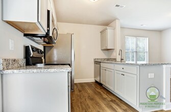111 Sitton Dr in Easley, SC - Building Photo - Building Photo