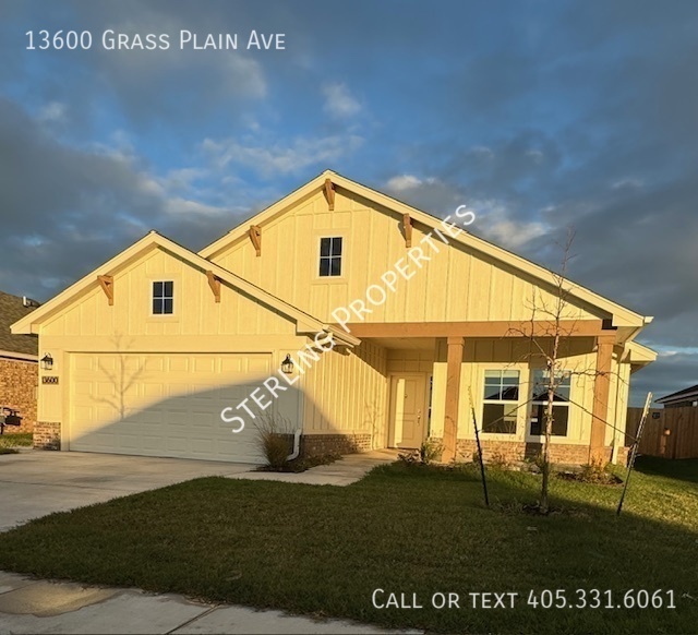 13600 Grass Pln Ave in Yukon, OK - Building Photo