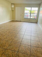 7710 SW 10th St in North Lauderdale, FL - Building Photo - Building Photo