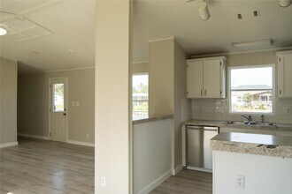 7158 Clayton Wayne in Conroe, TX - Building Photo - Building Photo
