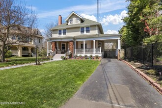 125 Morris Ave in Long Branch, NJ - Building Photo - Building Photo