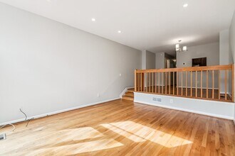 13 W Hill St in Baltimore, MD - Building Photo - Building Photo