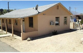 66175 Acoma Ave in Desert Hot Springs, CA - Building Photo