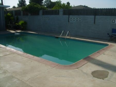 2511 Bishop Dr in Bakersfield, CA - Foto de edificio - Other