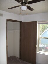 507 W White St, Unit 33 in Champaign, IL - Foto de edificio - Building Photo