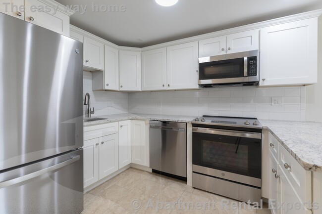 property at 3 Linnaean St