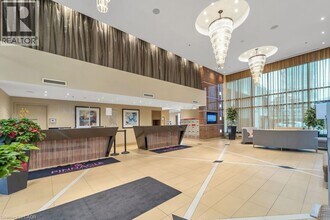 3985 Grand Park Dr in Mississauga, ON - Building Photo - Building Photo