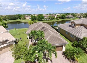 7884 NW 123rd Ave in Parkland, FL - Building Photo - Building Photo