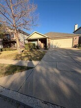 9044 Golden Sunset Trail in Fort Worth, TX - Building Photo - Building Photo