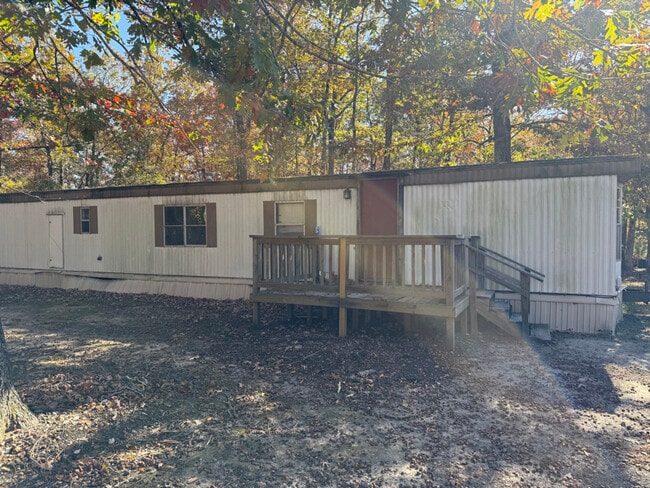 property at 1009 N Eve St