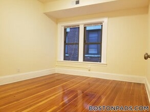 1463 Beacon St in Brookline, MA - Building Photo - Building Photo