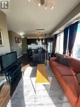 385-2385 Prince of Wales Dr in Mississauga, ON - Building Photo - Building Photo