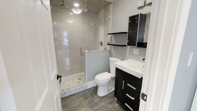 15 Orchard St, Unit 6 in Cambridge, MA - Foto de edificio - Building Photo