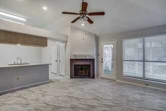 573 Grace Dr in Coppell, TX - Building Photo - Building Photo