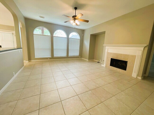 19806 Shavon Springs Dr in Spring, TX - Building Photo - Building Photo