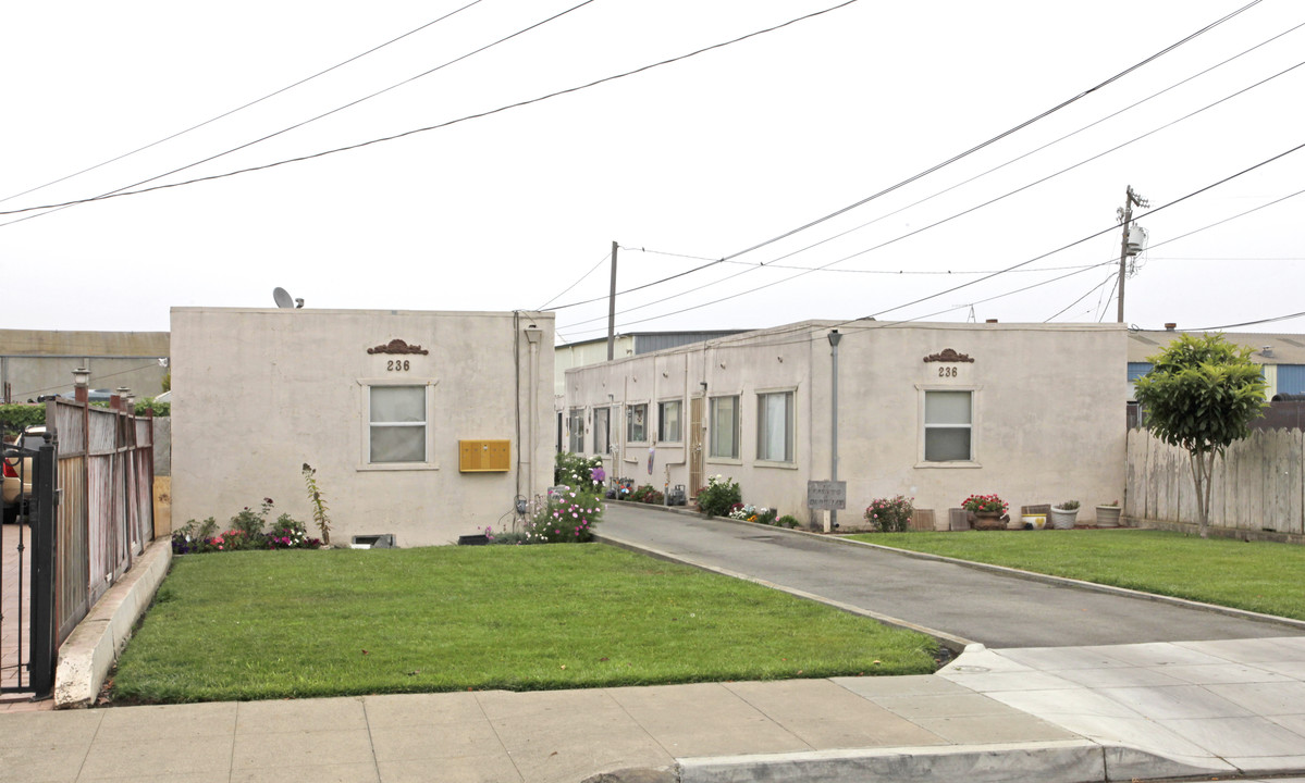 236 Locust St in Watsonville, CA - Foto de edificio