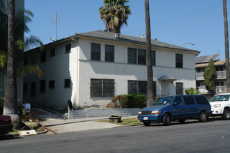 501 S Gramercy Pl in Los Angeles, CA - Building Photo - Building Photo