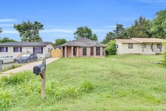 2520 Fatima Ave in Dallas, TX - Building Photo - Building Photo