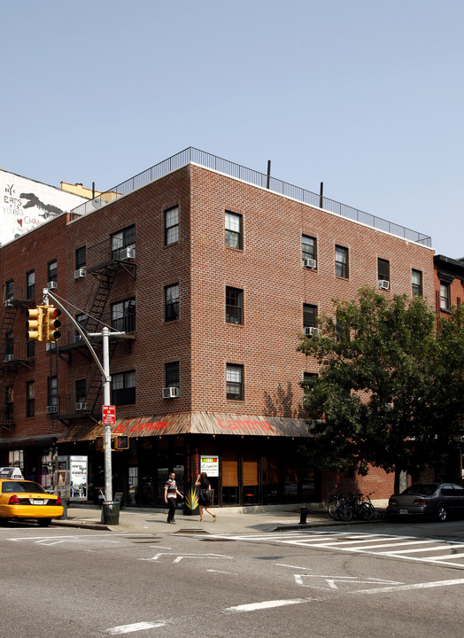 194 Avenue A in New York, NY - Building Photo