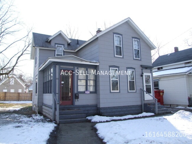 property at 32 Colfax St NE