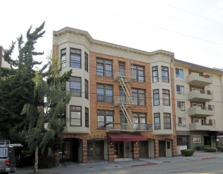 Park Lane Apartments in Oakland, CA - Building Photo