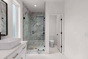2409 Booker St in Nashville, TN - Building Photo