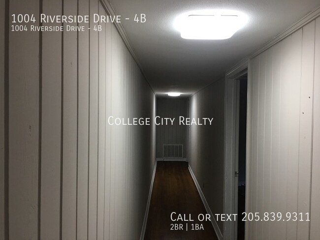 1004 Riverside Dr in Tuscaloosa, AL - Building Photo - Building Photo