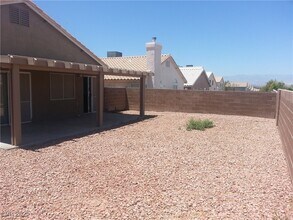 6674 Jordan River Dr in Las Vegas, NV - Building Photo - Building Photo