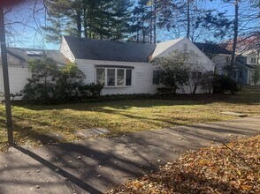 22 Nightingale Path in Newton, MA - Building Photo - Building Photo